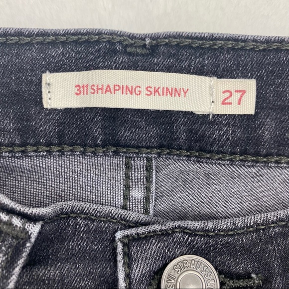 Levis 311 Shaping Skinny Capri Shorts - Picture 4 of 7